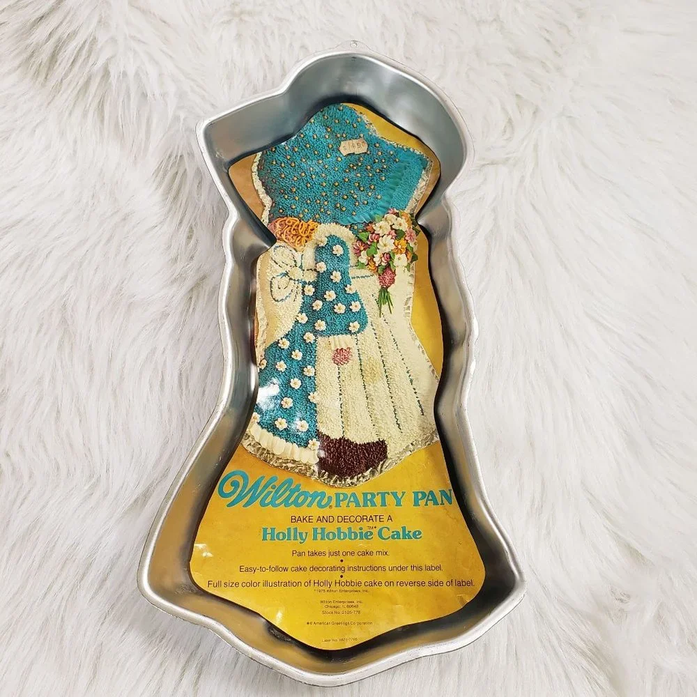 Vintage 1975 Wilton Party pan Holly Hobbie metal‎ cake mold